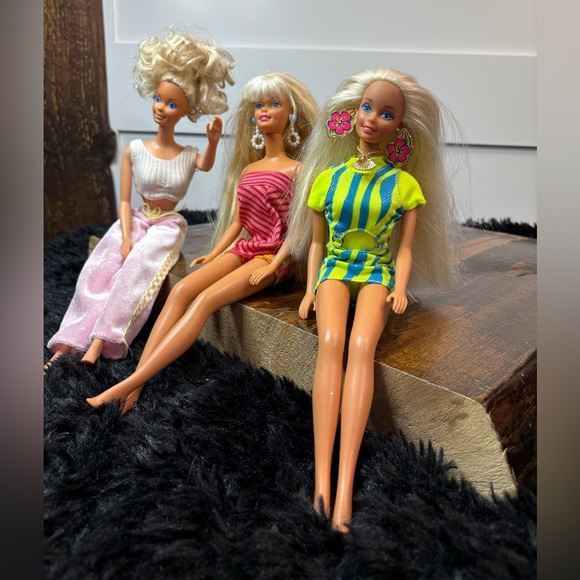 Mattel Barbie Vintage Blonde Doll Lot 3 Made in China 1966 Body Retro Outfits